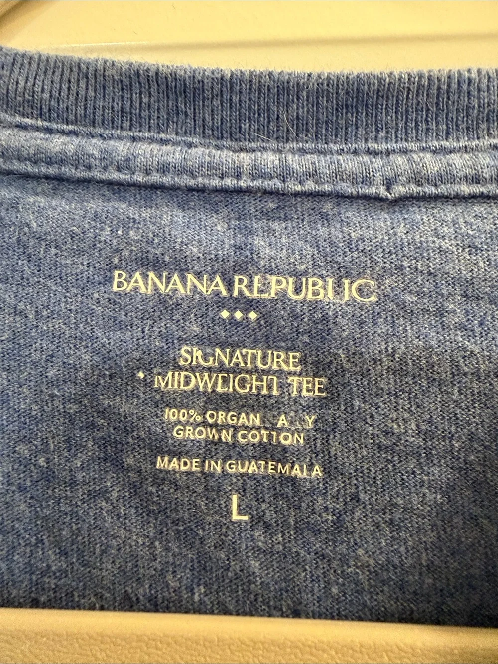 Banana Republic Men's Light Blue Crewneck Short Sleeve Tee